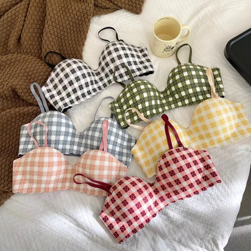 Stylish Cheque Print Bra – Padded Cups with Soft Support - Image 2